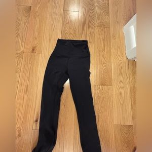 Lululemon train high rise black leggings 25''